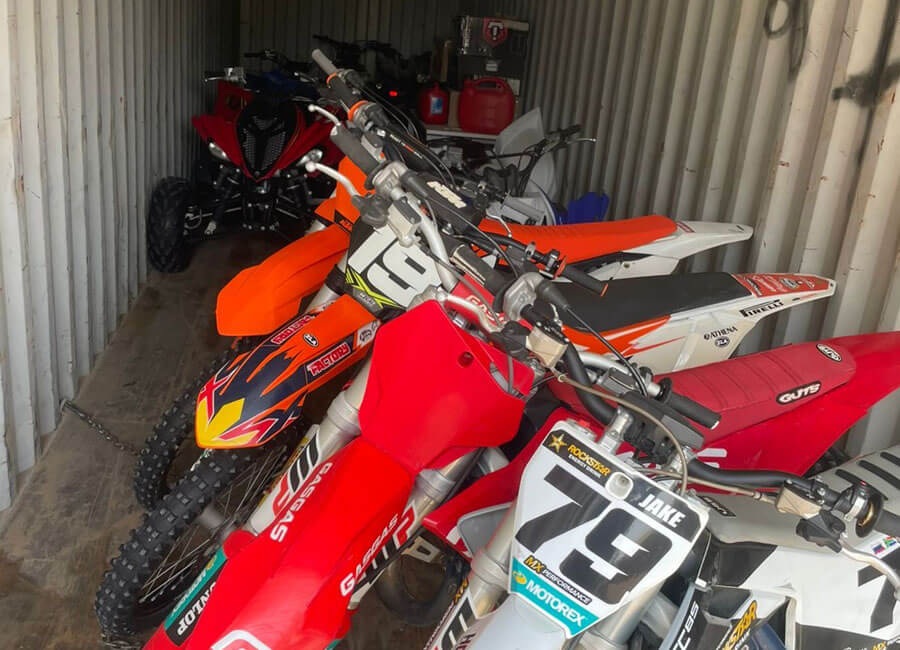 6-road-bikes-enduro-dirt-bike-storage-dubai
